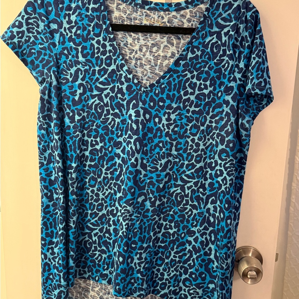 Lily Pulitzer women’s Blue Leopard V-Neck Top